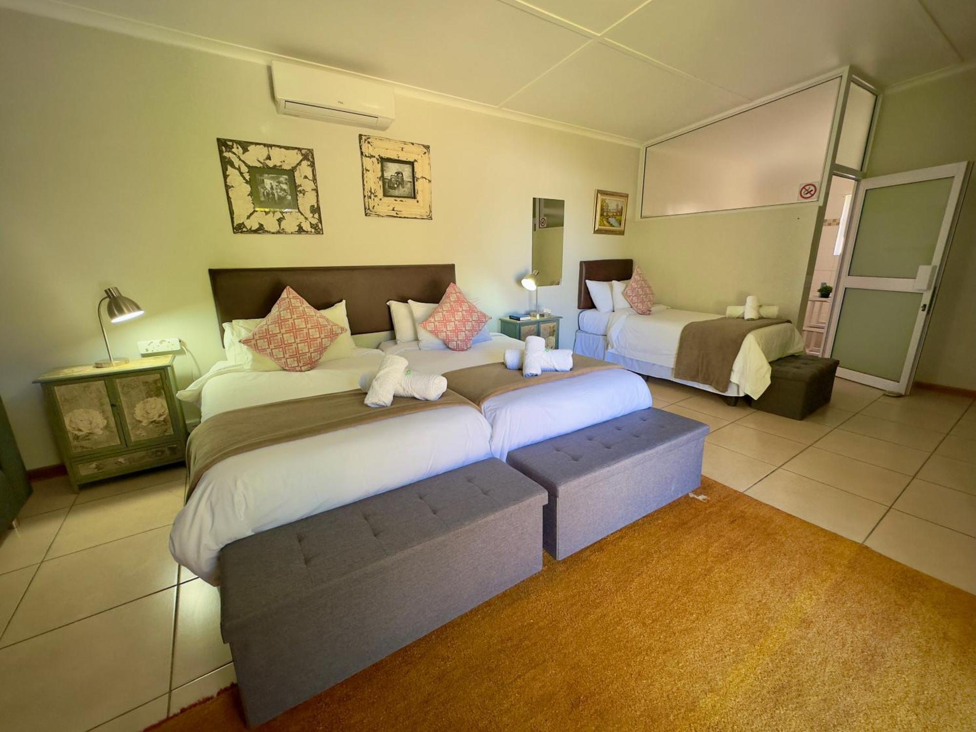 Kliprand Guest House Спрингбок Екстериор снимка